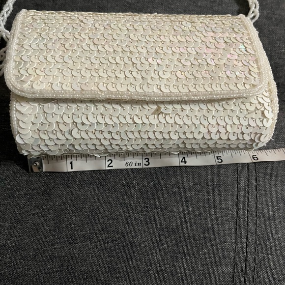 La Regale sequins mini party bag - Picture 10 of 11